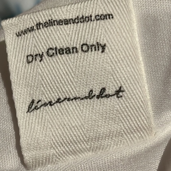 Line & Dot
Lisette Floral Long-Sleeve Maxi Dress - Picture 7 of 17